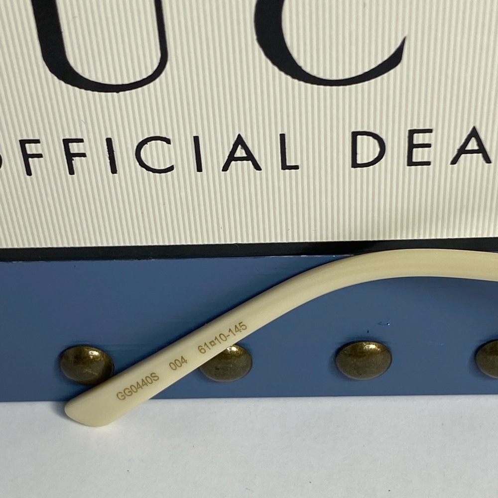 GUCCI Green Aviator Men's Sunglasses
GG0440S 004 61 - Picture 15 of 16